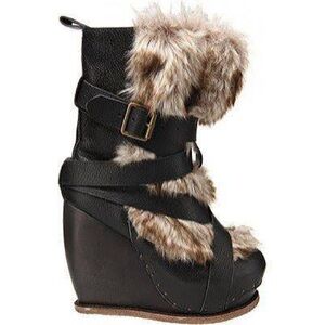 iso!!! irregular choice the beast boots